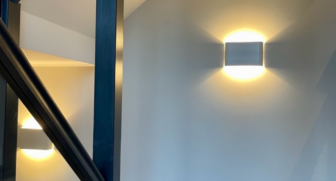 Wall lighting on the stairs